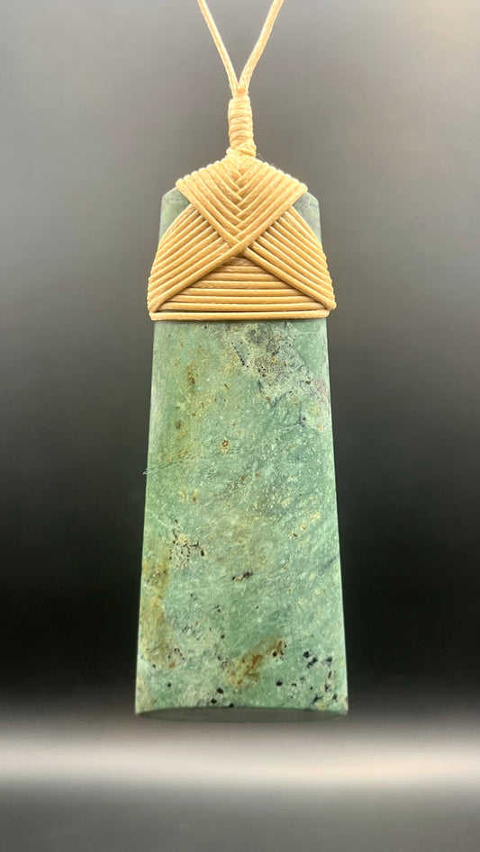 XL Pounamu Toki